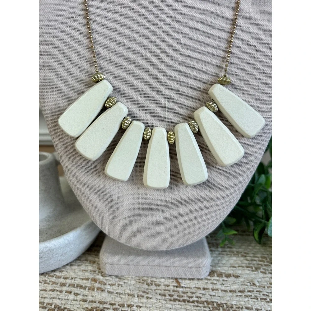 Vintage Plunder Design Cream Wood Tab Statement Necklace Gold Tone Adjustable
